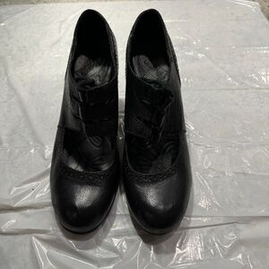 Born Italian Leather Heel Size 8 1/2